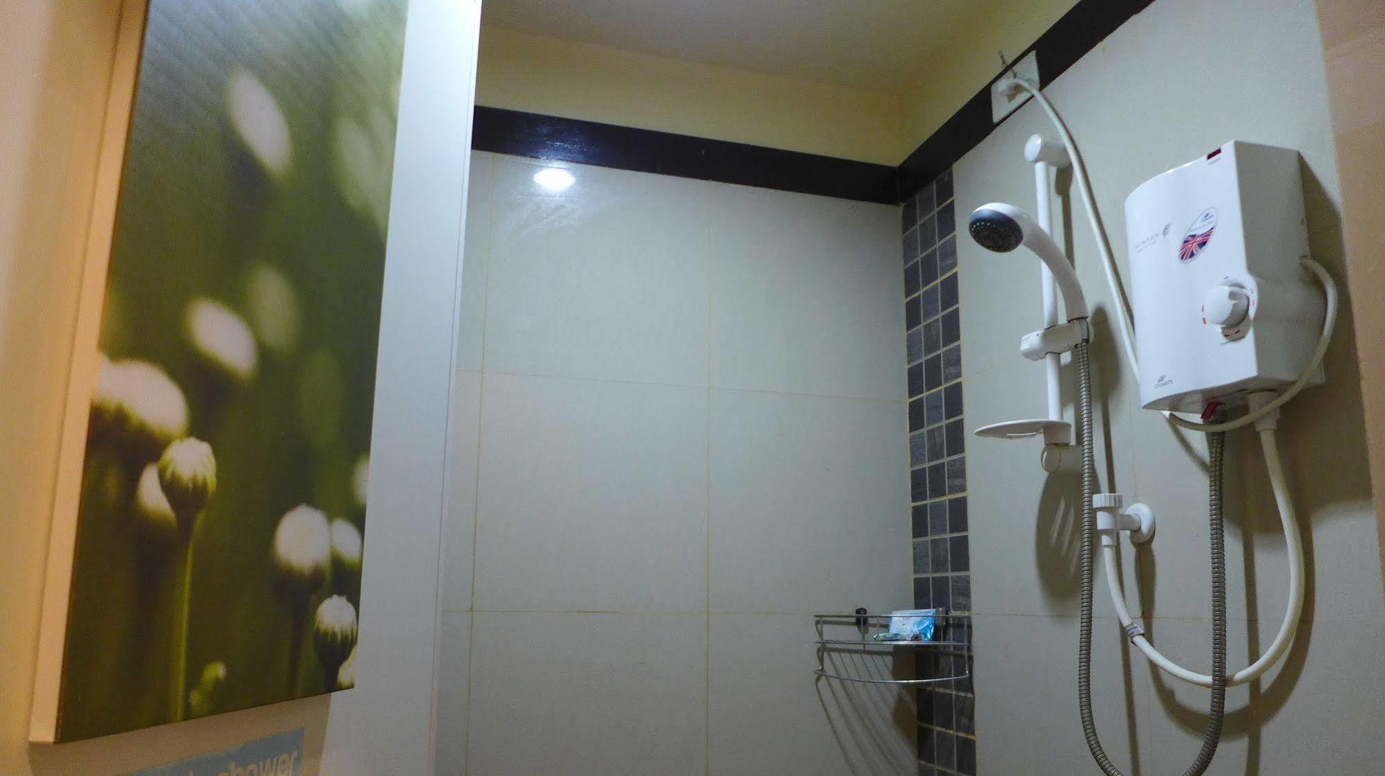 General Santos City Rozen Suites Paradise מראה חיצוני תמונה